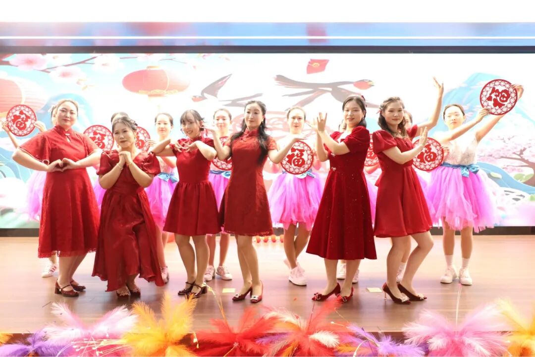 万马奔腾  共创辉煌丨石家庄私立一中教育集团2026年会盛典圆满举行