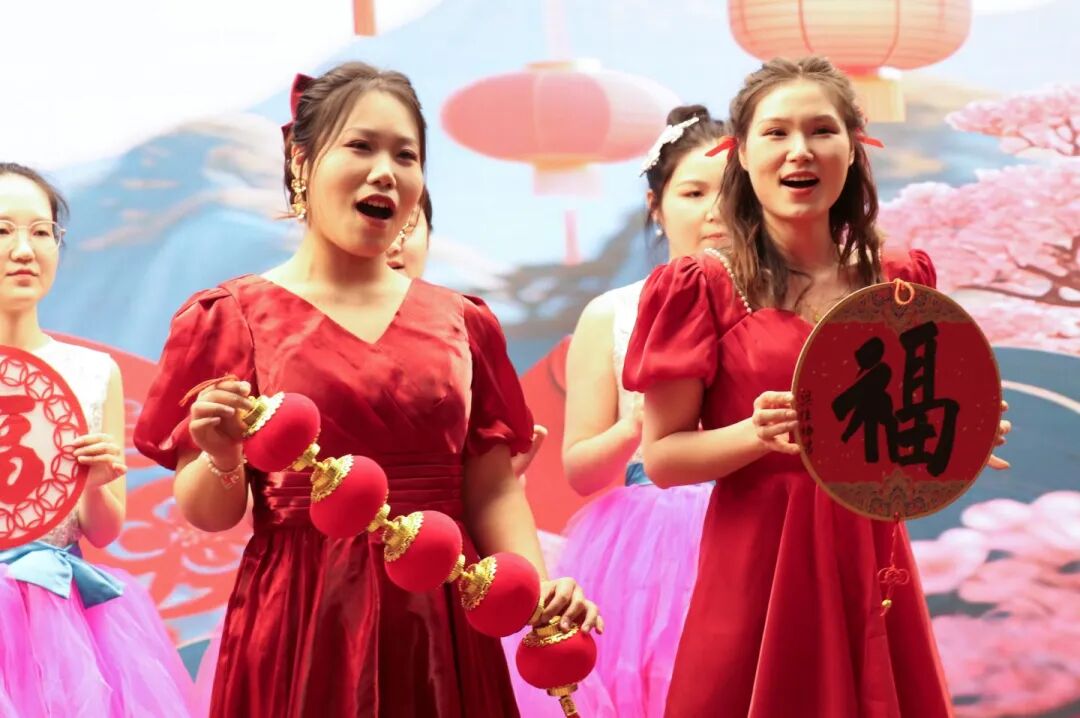 万马奔腾  共创辉煌丨石家庄私立一中教育集团2026年会盛典圆满举行