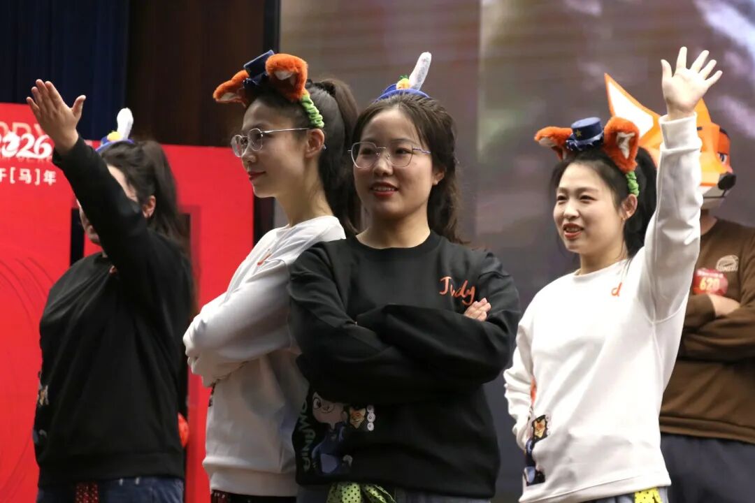 万马奔腾  共创辉煌丨石家庄私立一中教育集团2026年会盛典圆满举行