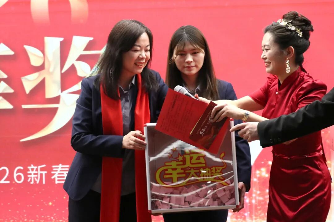 万马奔腾  共创辉煌丨石家庄私立一中教育集团2026年会盛典圆满举行