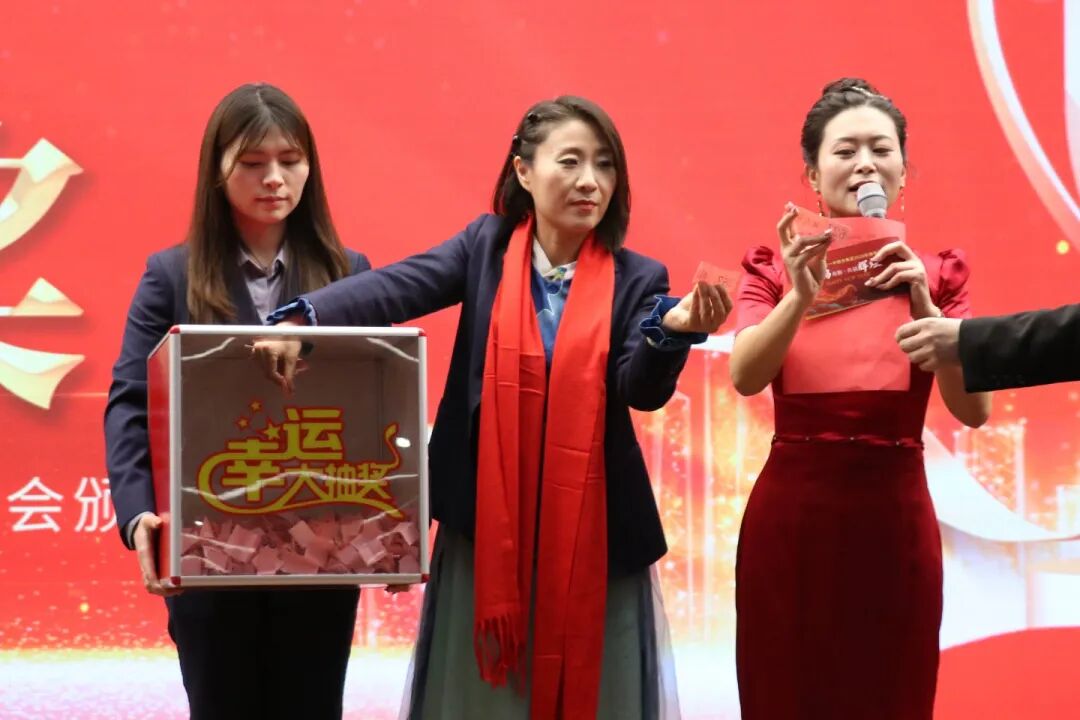 万马奔腾  共创辉煌丨石家庄私立一中教育集团2026年会盛典圆满举行