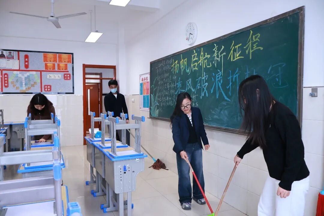 春雪满校园，匠心迎少年｜致敬每一位为开学护航的教育人