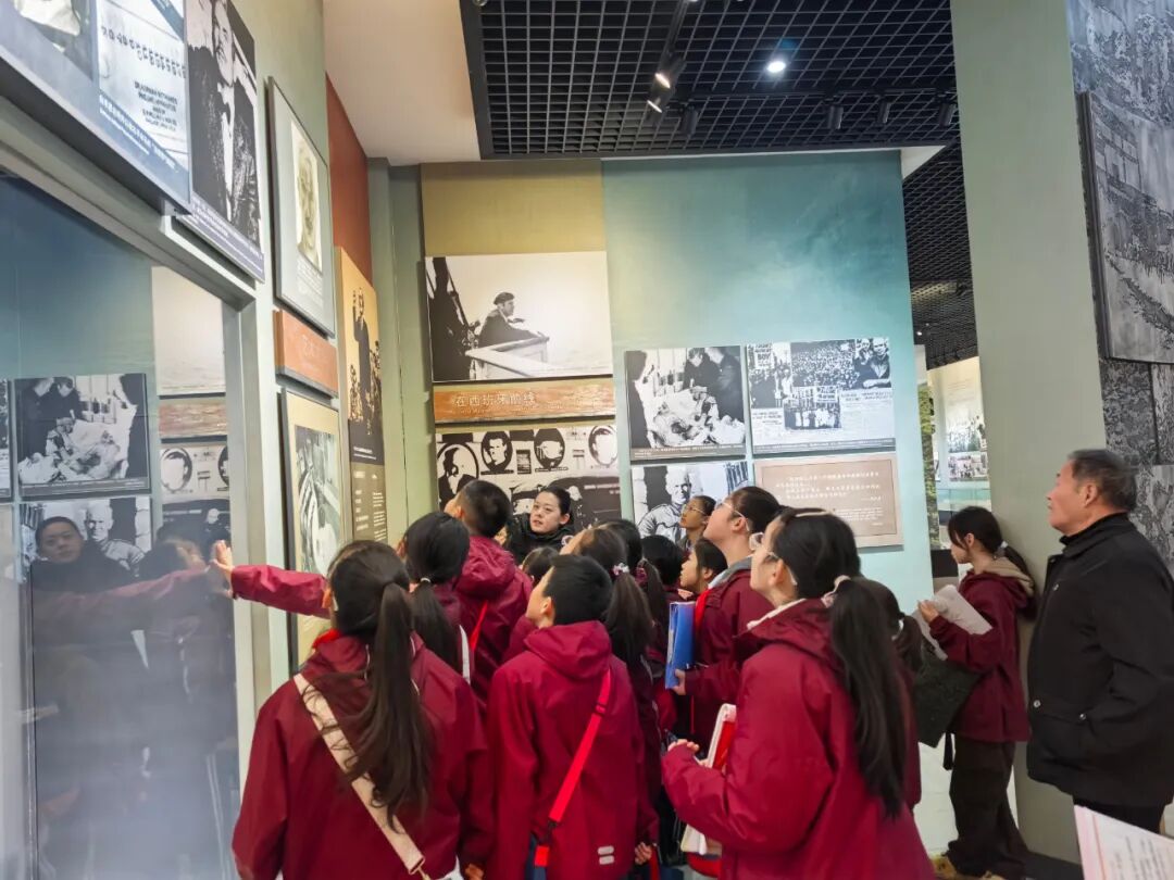 【立小•德育】追“锋”而行！立小的这节“必修课”太赞了 | 石家庄私立一中附属小学雷锋主题教育活动纪实