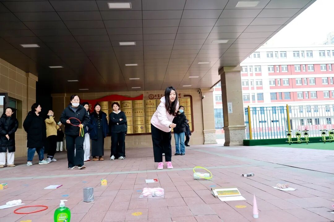 巾帼绽芳华，暖聚校园情 | 石家庄私立一中初中部致敬每一位了不起的“她”