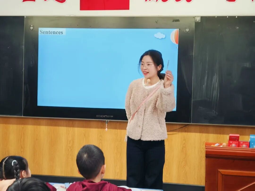 【立小•教学】推门听课“零距离” 解锁课堂新活力｜春季开学推门课纪实