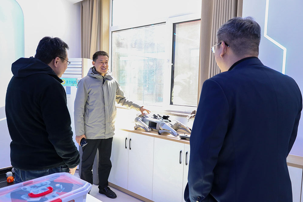 深化交流促发展  聚焦特色谋新篇丨北京外国语大学专家莅临私立一中参观指导