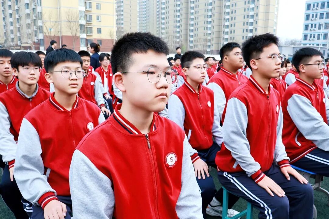 学雷锋·树新风·寻榜样·践行动｜石家庄私立一中初中部学习雷锋月表彰大会