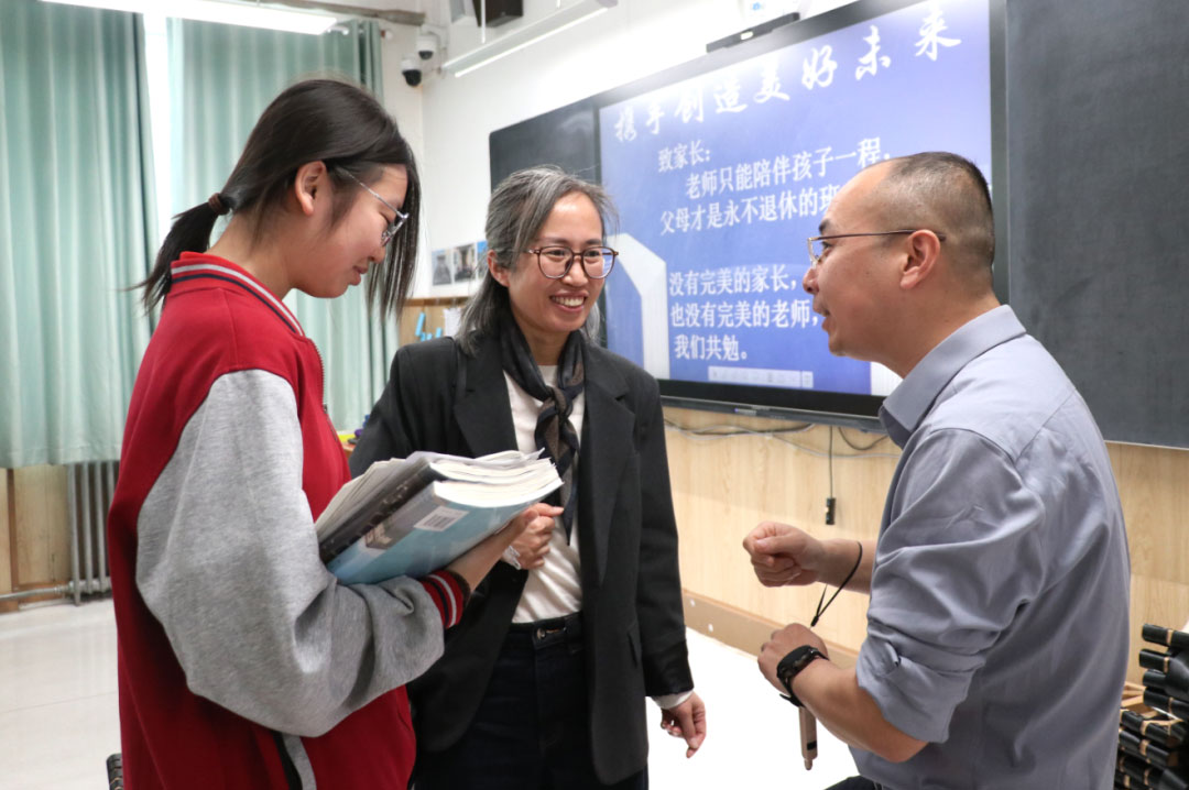 以爱之名 共赴成长丨私立一中圆满召开高一、高三年级家长会