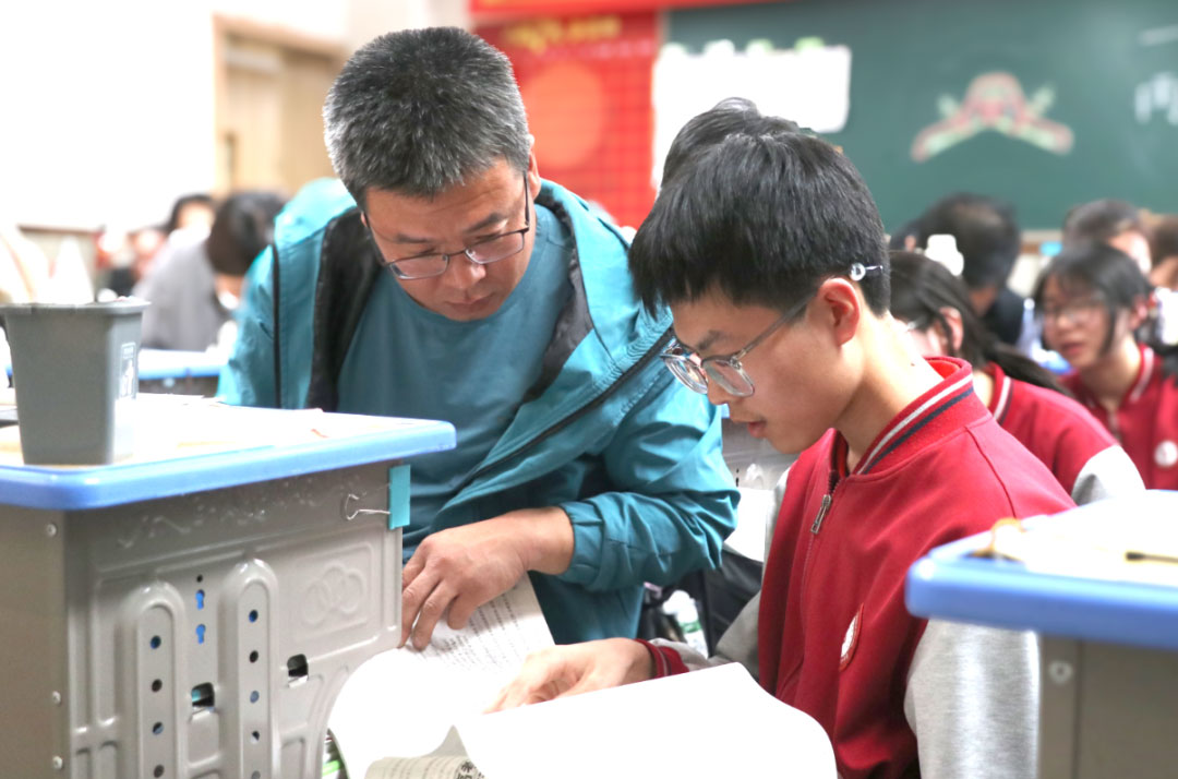 以爱之名 共赴成长丨私立一中圆满召开高一、高三年级家长会