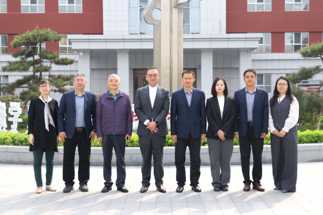 澳大利亚教育协会专家领导莅临私立一中指导交流