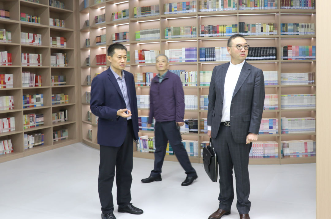 澳大利亚教育协会专家领导莅临私立一中指导交流