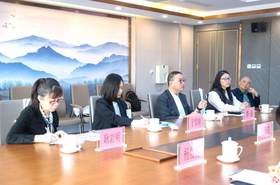 澳大利亚教育协会专家领导莅临私立一中指导交流