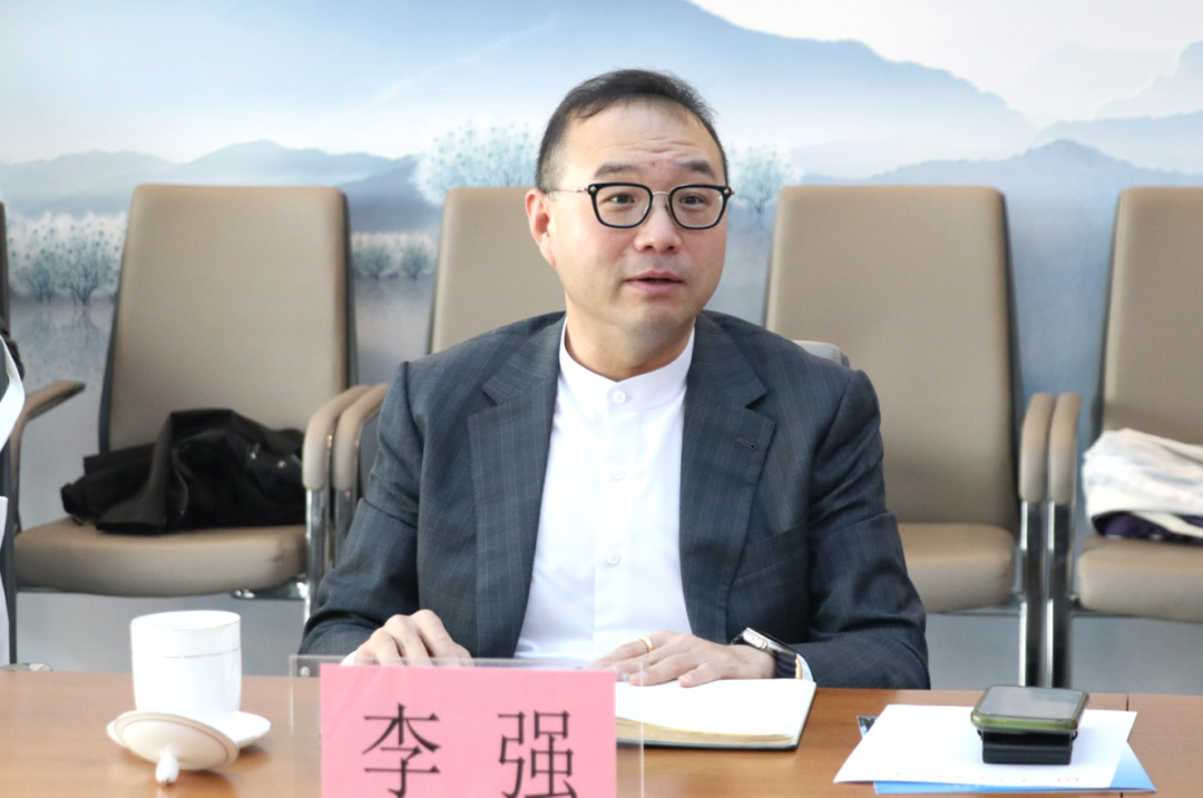 澳大利亚教育协会专家领导莅临私立一中指导交流