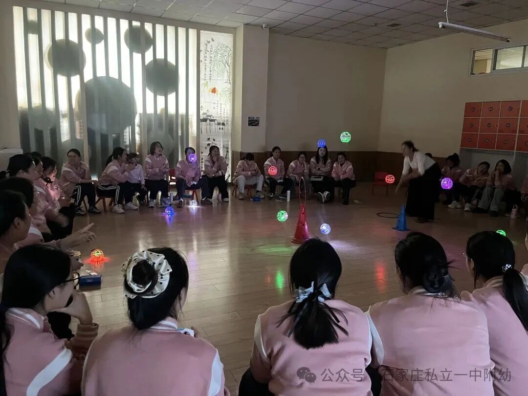 【幼儿园】硬核科技进校园，无人机足球燃情开启