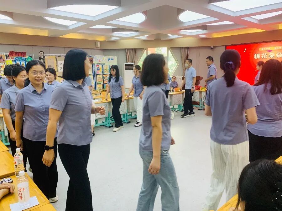 【立小•开学季】赋能成长担使命 同心启航赴新程｜2026 年秋季班主任培训暨年级团队开启仪式纪实