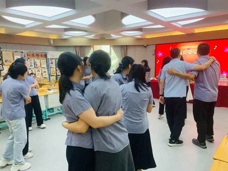 【立小•开学季】赋能成长担使命 同心启航赴新程｜2026 年秋季班主任培训暨年级团队开启仪式纪实