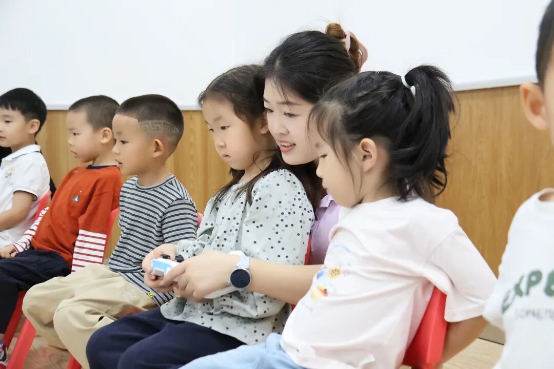 躬耕教坛，礼赞师恩 | 石家庄私立第一中学温馨庆祝第42个教师节
