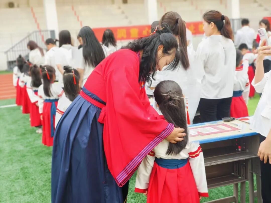 【立小•成长四礼】开笔启智 礼润人生｜第五届一年级开笔礼盛典