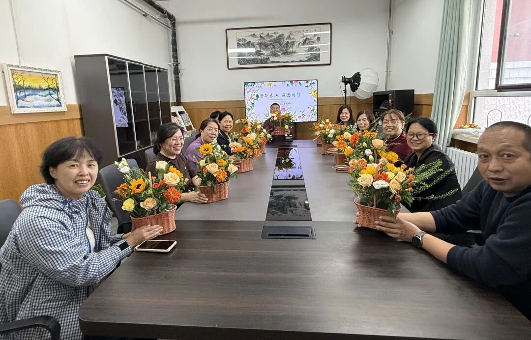 芳华未央 感恩同行｜以花为礼  致敬正盛放的你...