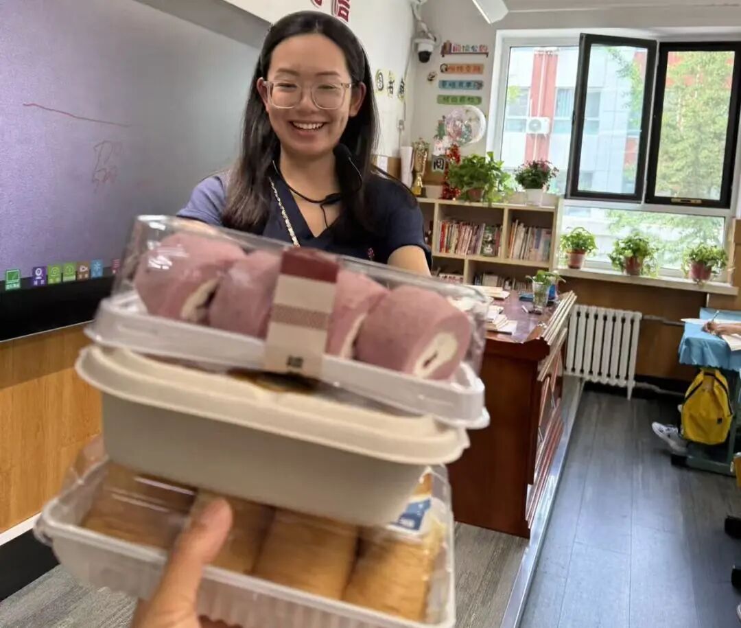 芳华未央 感恩同行｜以花为礼  致敬正盛放的你...