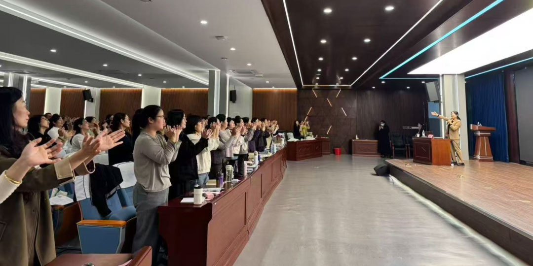 【立小 • 研修】智启AI新篇 共探班级管理新智慧