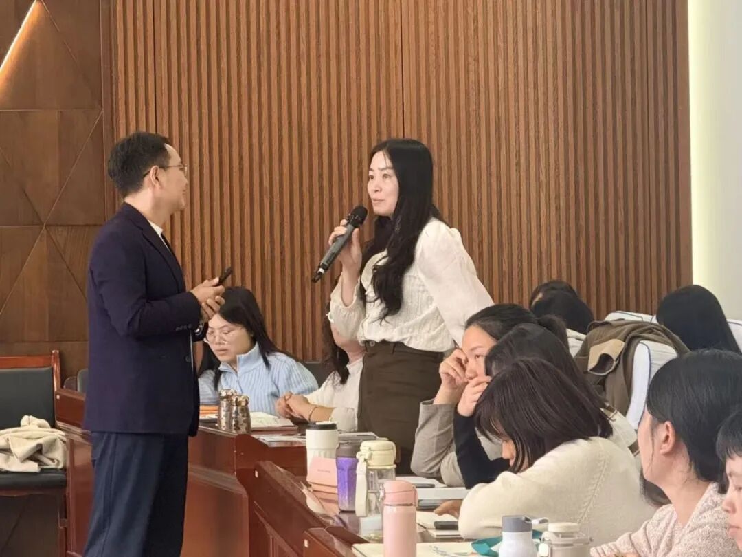 【立小 • 研修】智启AI新篇 共探班级管理新智慧