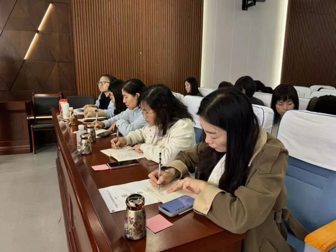 【立小 • 研修】智启AI新篇 共探班级管理新智慧